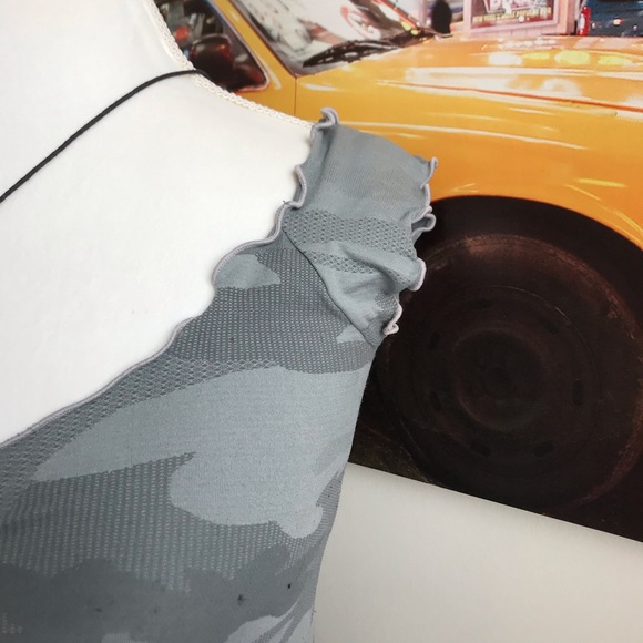 725 Original Camo tank - Picture 3 of 11